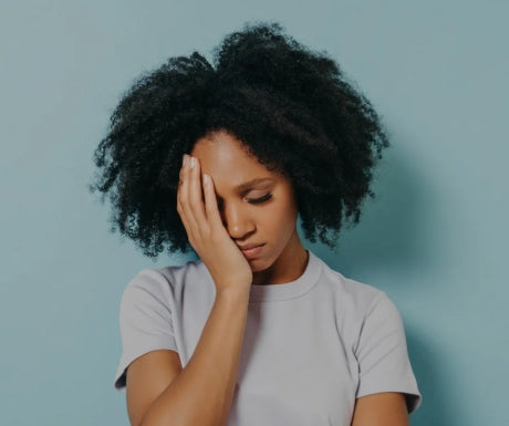 Le stress et vos cheveux : un lien à ne pas sous-estimer